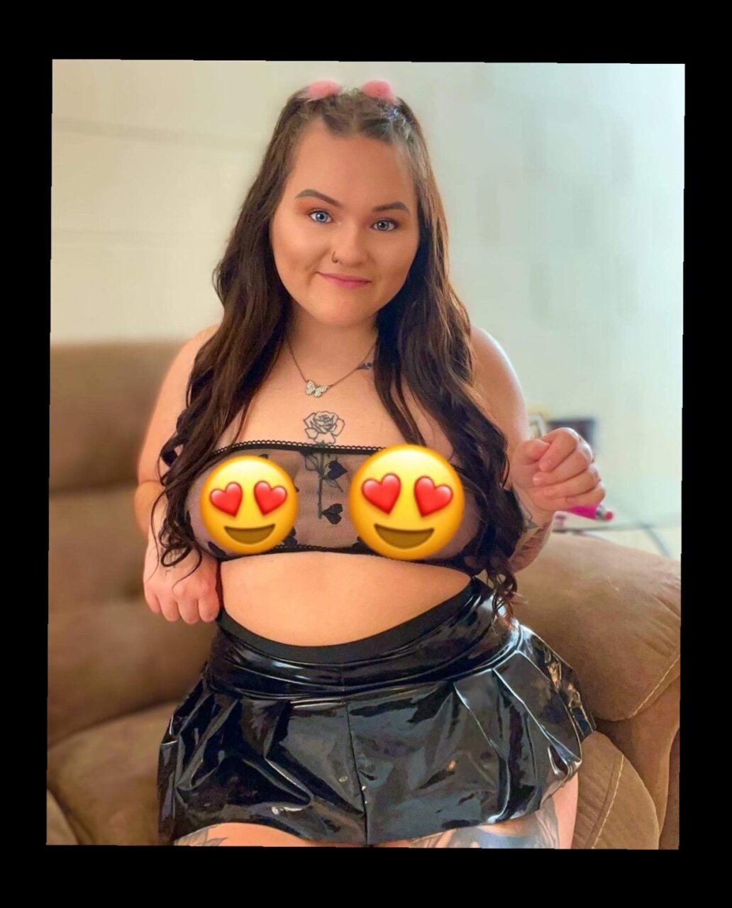 Honeylove100 (@honey.love100), OnlyFans creator