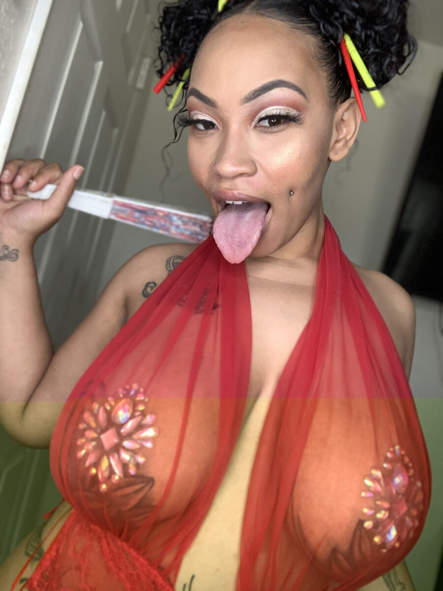 Honey2naughty (@honey2naughty), OnlyFans creator