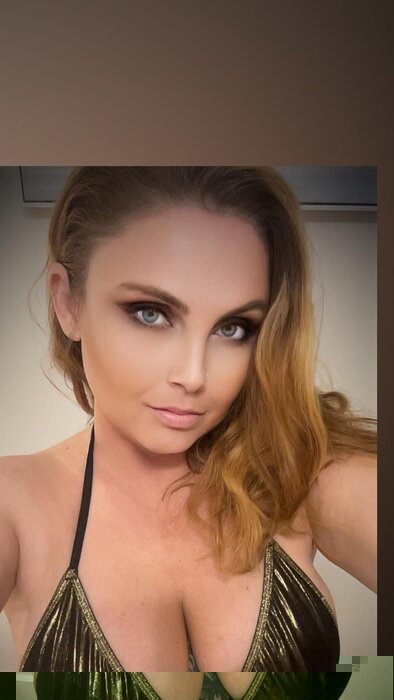Honeybeetonton (@honeybeetonton), OnlyFans creator