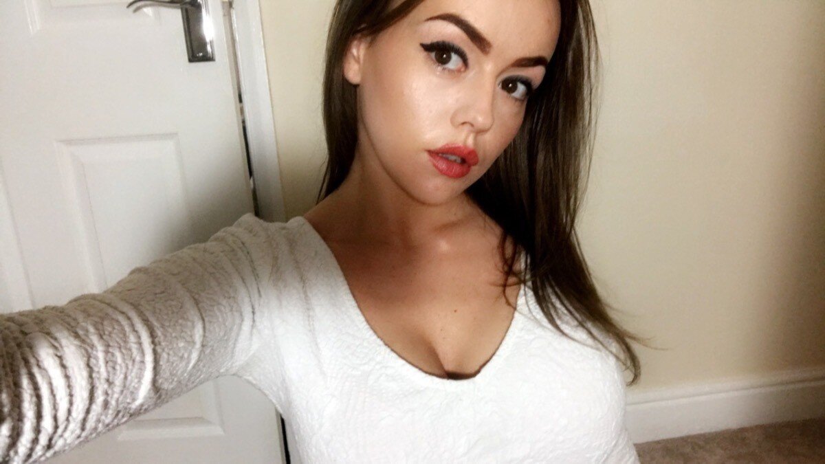 Honeyboobx (@honeyboobx), OnlyFans creator