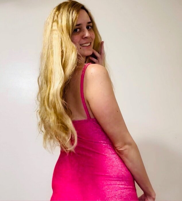 Delilah (@honeysweetdelilah), OnlyFans creator