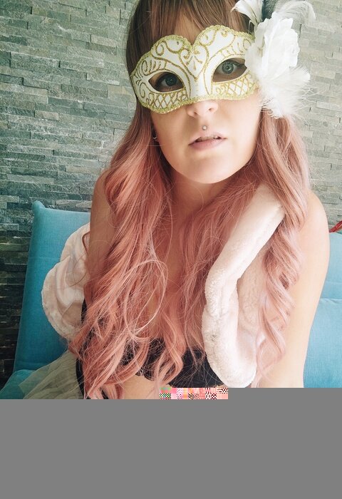 Honeysweetypeach (@honeysweetypeach), OnlyFans creator