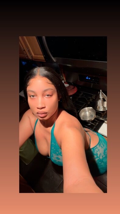 Honeyyumyummie (@honeyyumyummie), OnlyFans creator