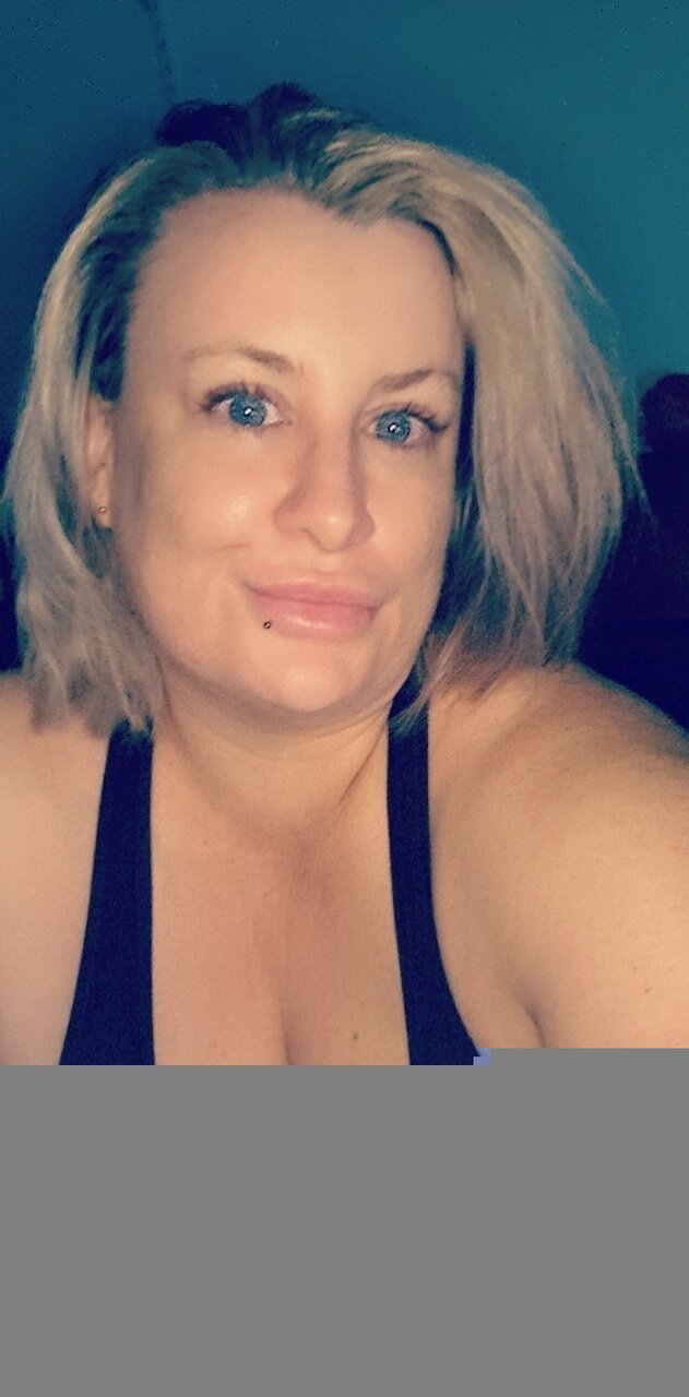 Hootynfriends (@hootynfriends), OnlyFans creator