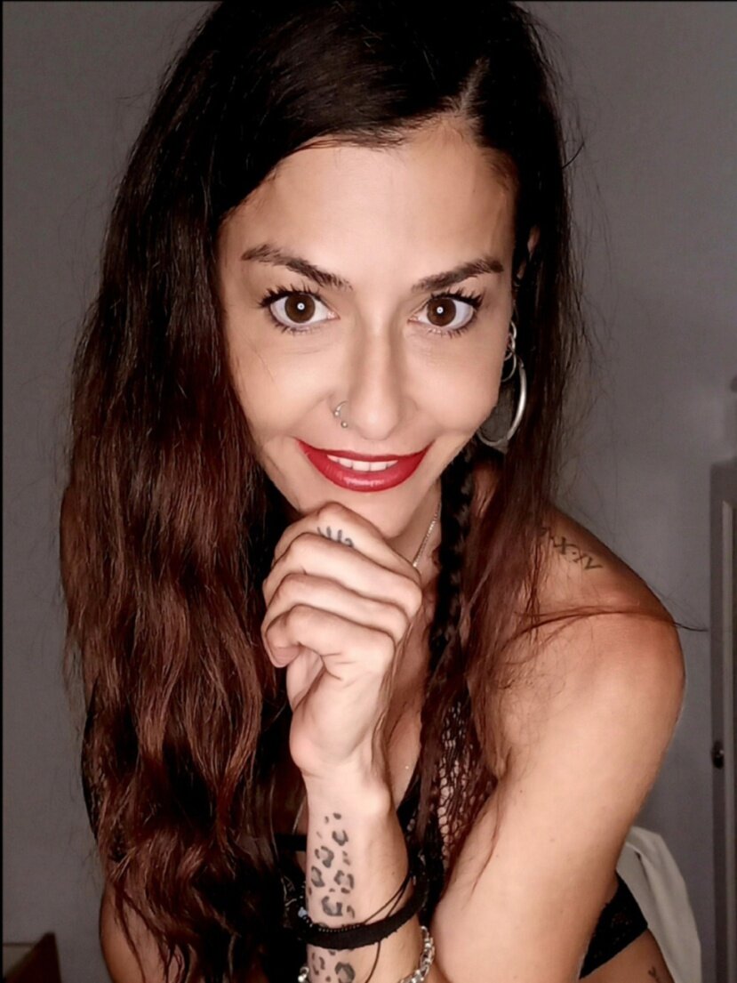 Hotannabelfree (@hotannabelfree), OnlyFans creator