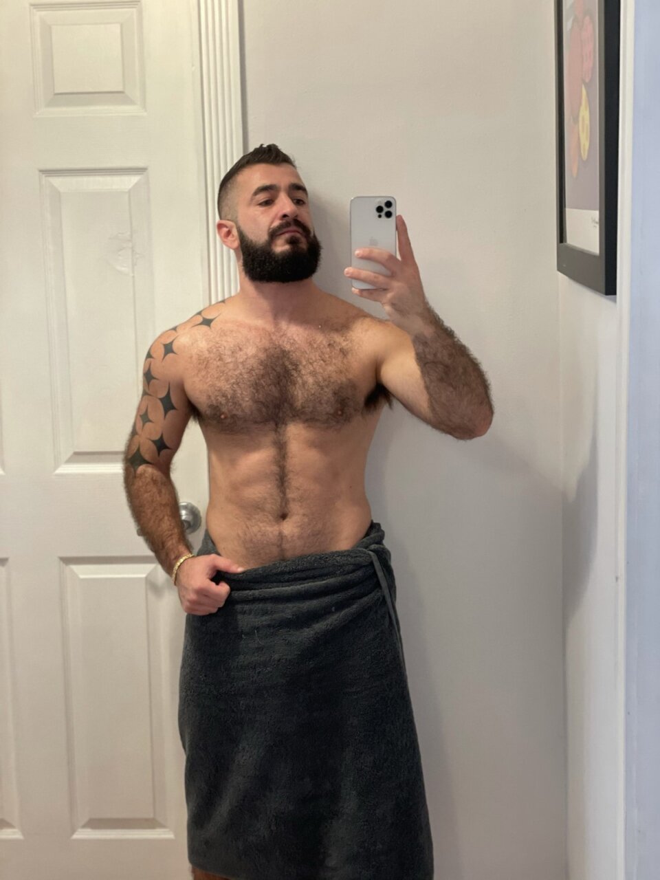 Hothairyguy (@hothairyguy), OnlyFans creator