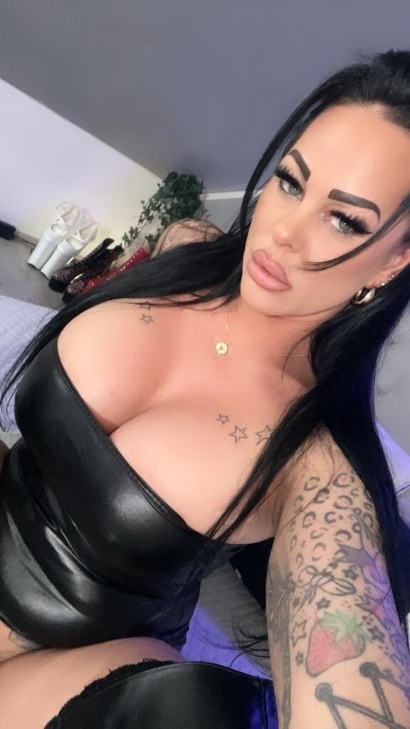 Hotmelf (@hotmelf), OnlyFans creator