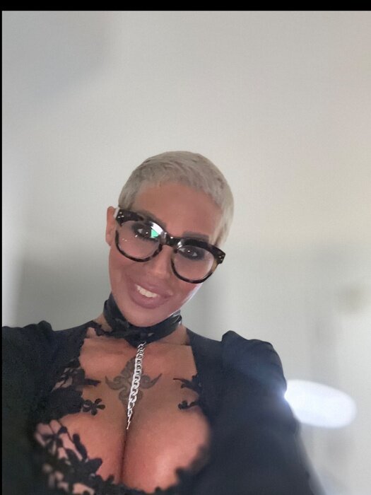 Hotpersi (@hotpersi), OnlyFans creator