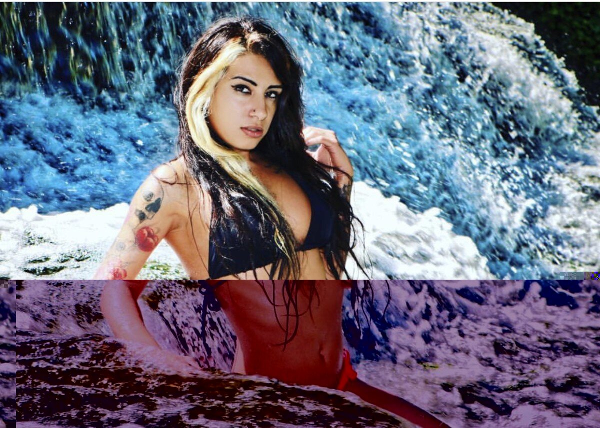 Hottiequeen2222 (@hottiequeen2222), OnlyFans creator