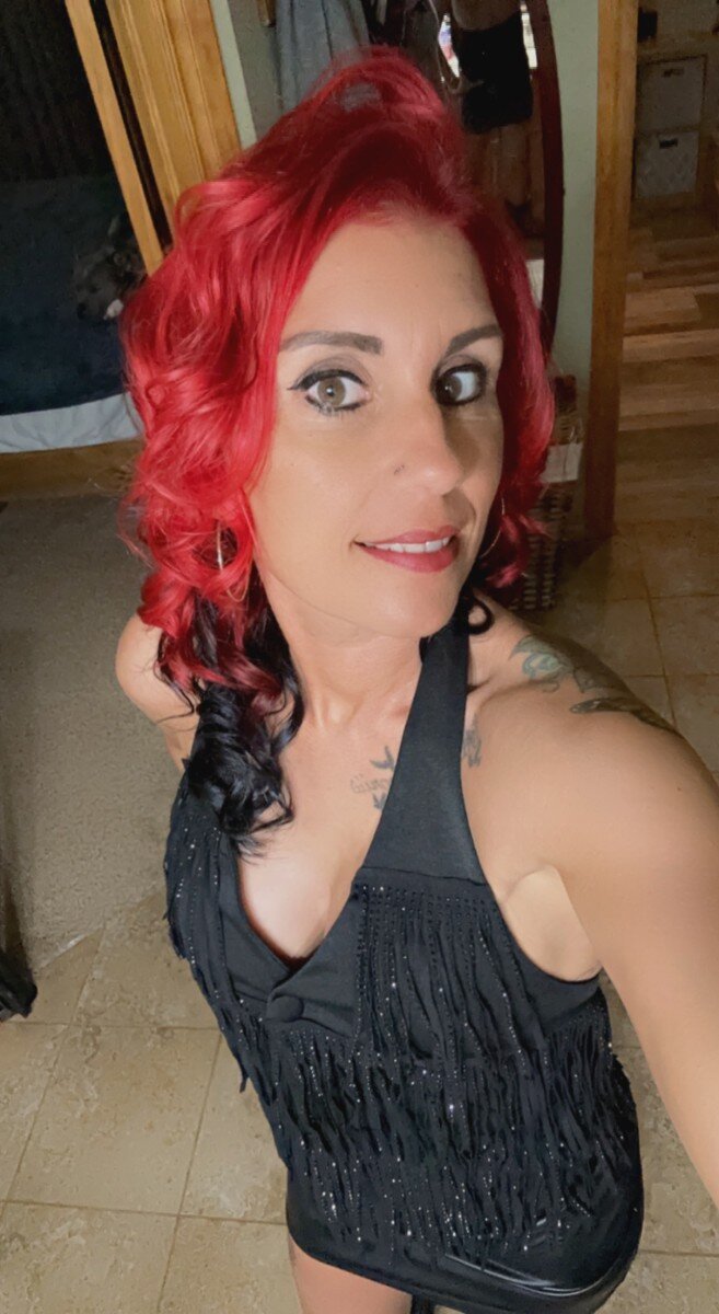 Hotwifenikol (@hotwife_nikol), OnlyFans creator