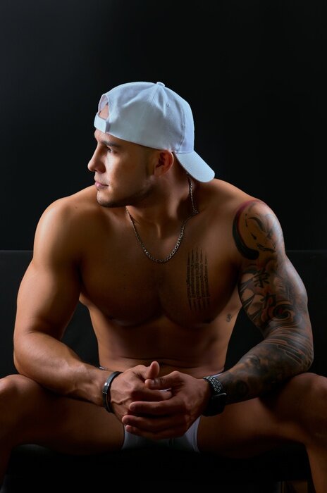 Hotwili22 (@hotwili22), OnlyFans creator