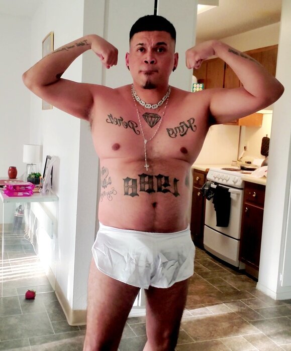 Huesolarga (@huesolarga), OnlyFans creator