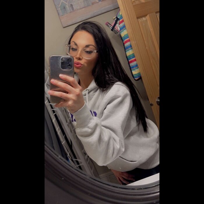 Hunnibabydezz (@hunnibabydezz), OnlyFans creator