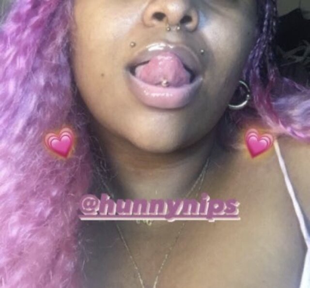 Hunnynips (@hunnynips), OnlyFans creator