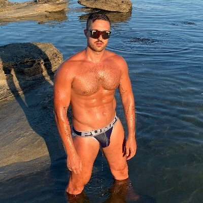Hunt3rgr33n (@hunt3r_gr33n), OnlyFans creator