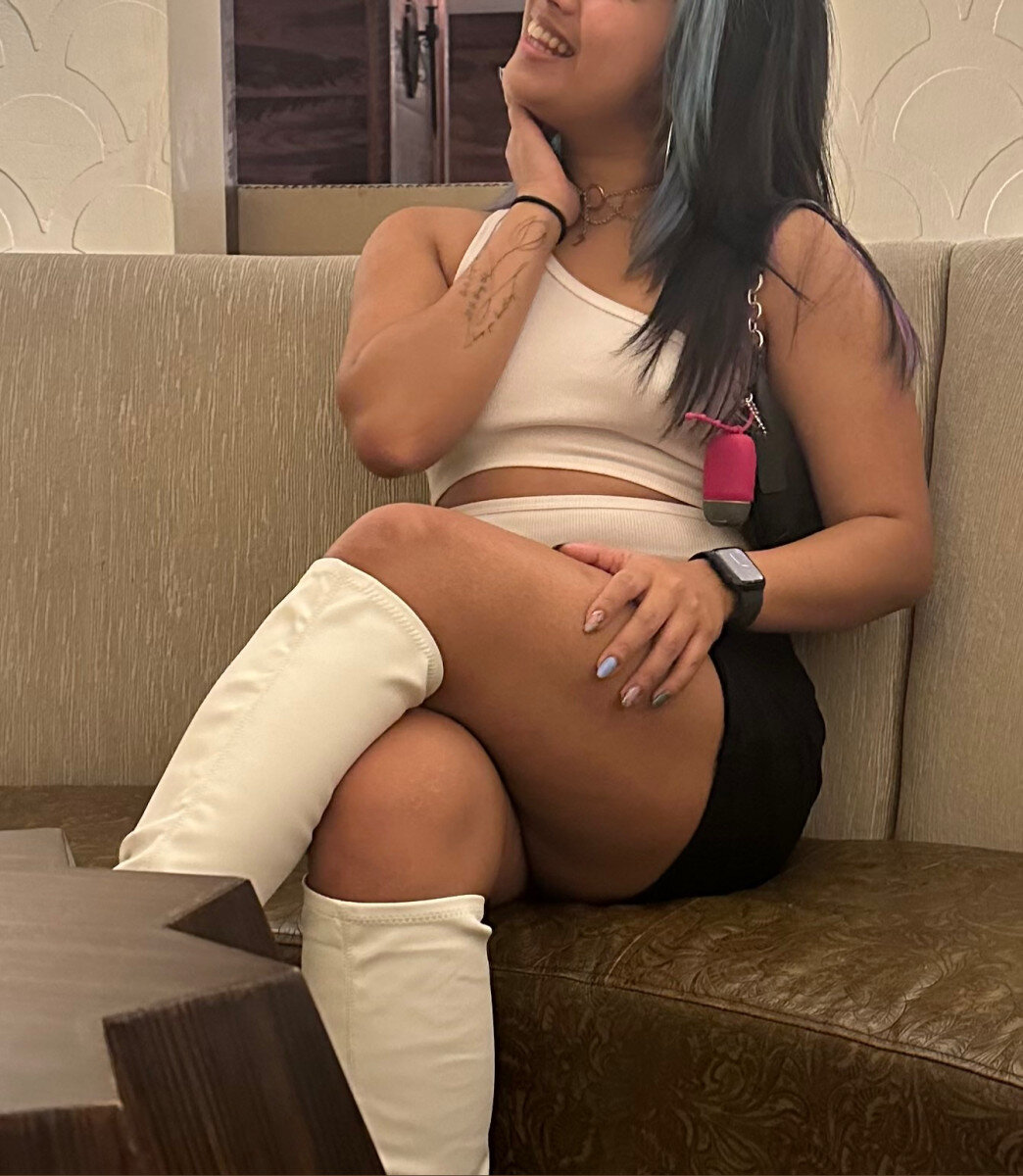 Hxneydew21 (@hxneydew21), OnlyFans creator