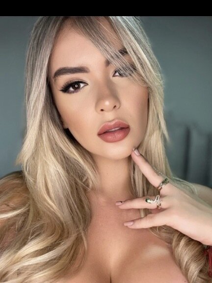 Tatiana Alvarez (@iamtatianaalvarez), OnlyFans creator