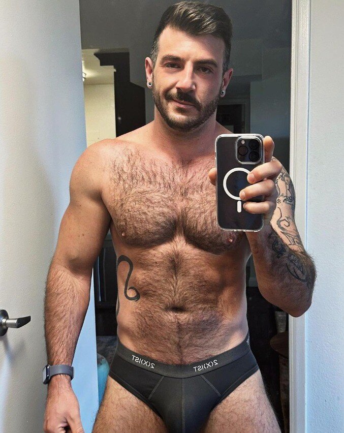 Ianholms (@ianholms), OnlyFans creator