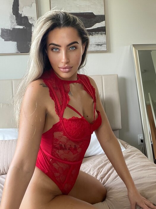 Icanmakeyoubust69 (@icanmakeyoubust69), OnlyFans creator