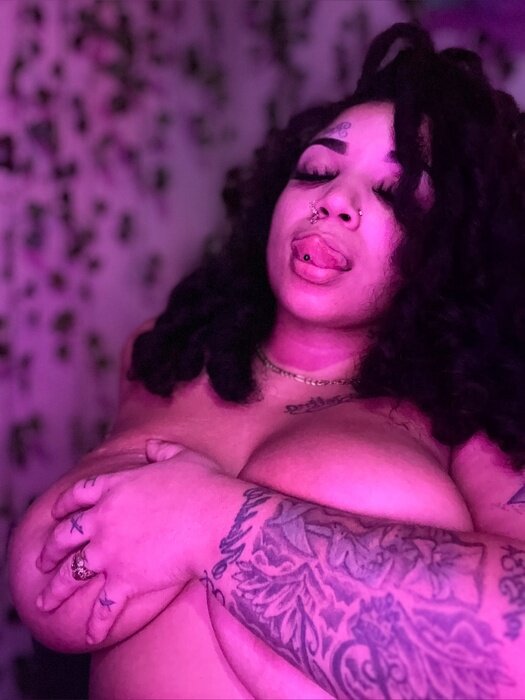 Iceexxx (@iceexxx), OnlyFans creator
