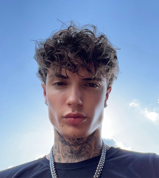 Icymikey888 (@icy.mikey888), OnlyFans creator