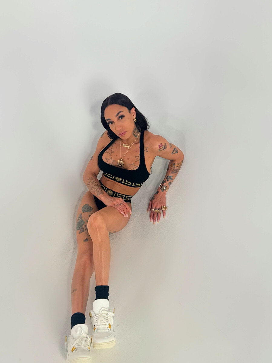 Ikeepthemcuming (@ikeepthemcuming), OnlyFans creator