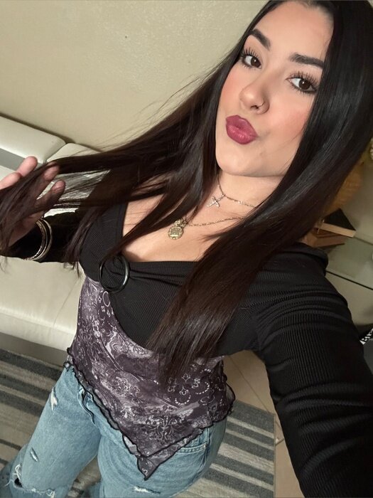 Ileene2003 (@ileene2003), OnlyFans creator