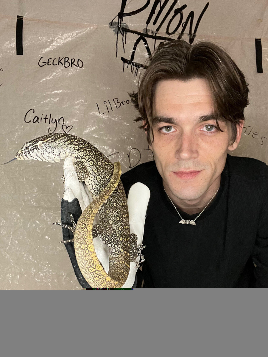Ilooklikedrakebell (@ilooklikedrakebell), OnlyFans creator