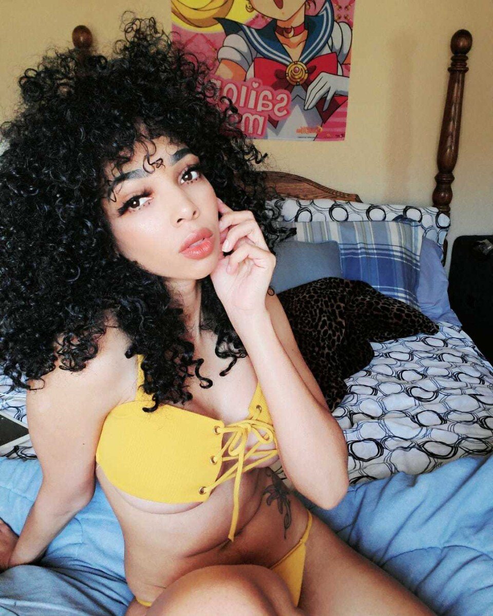 Iloveivy (@iloveivy), OnlyFans creator