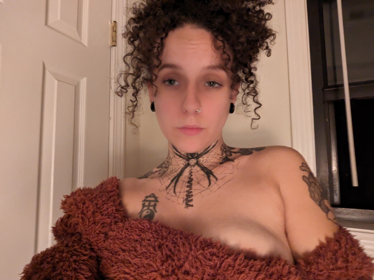 Ilovetayterz (@ilovetayterz), OnlyFans creator
