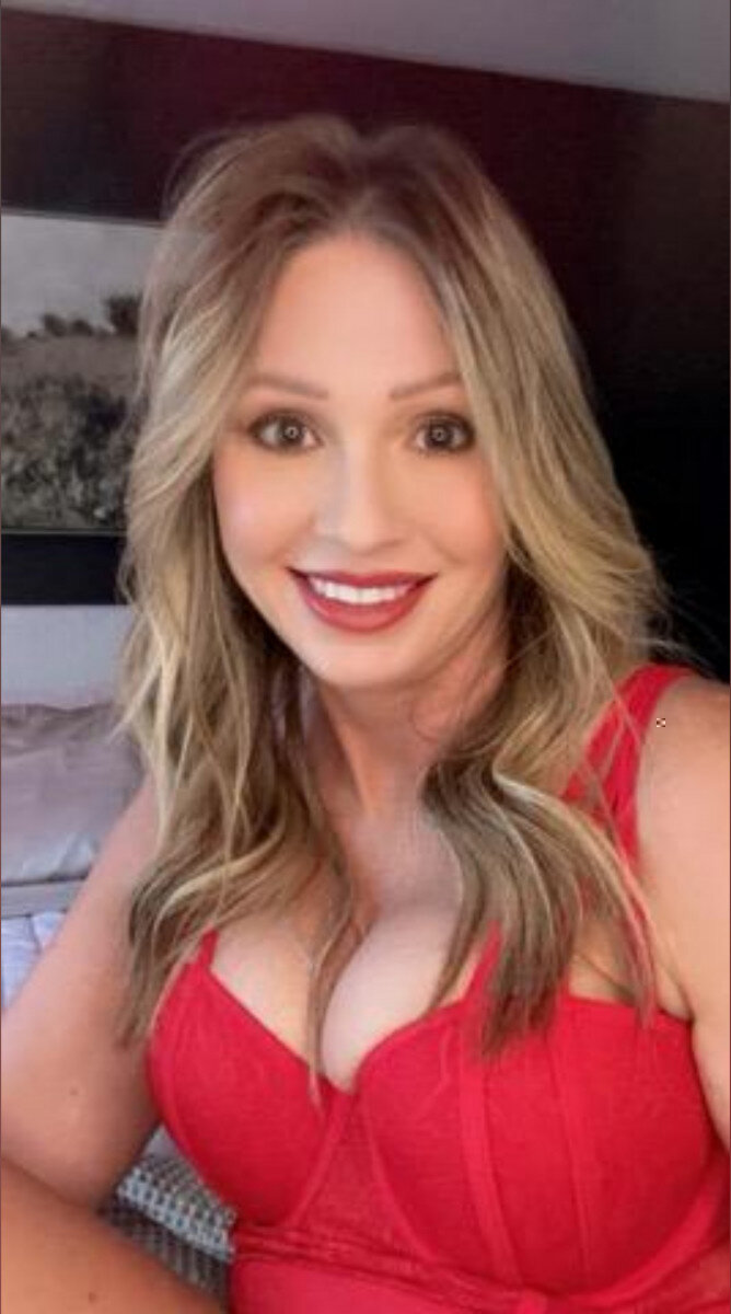 imyourcougar (@imyourcougar), OnlyFans creator