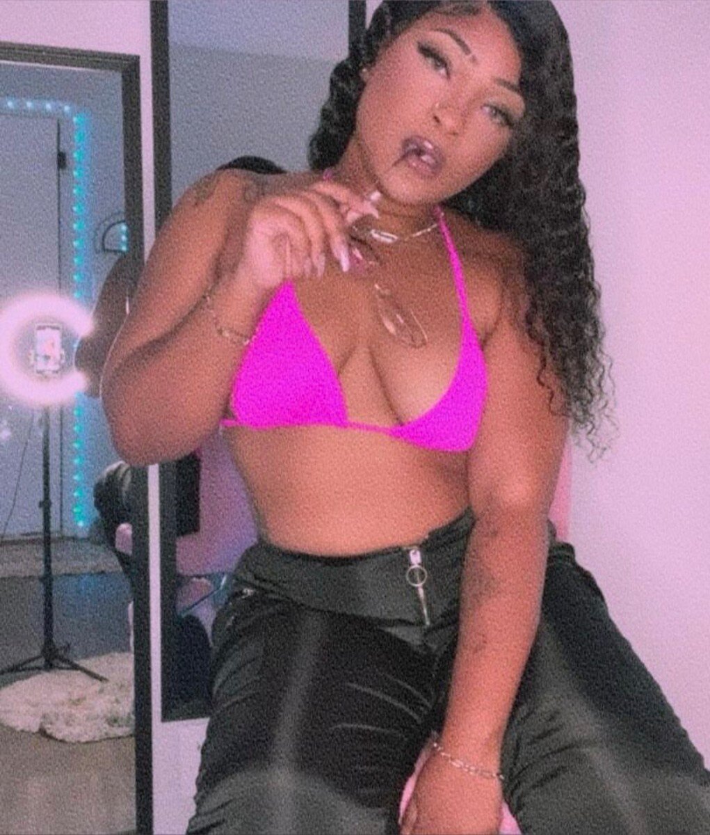 Inacolada (@inacolada), OnlyFans creator