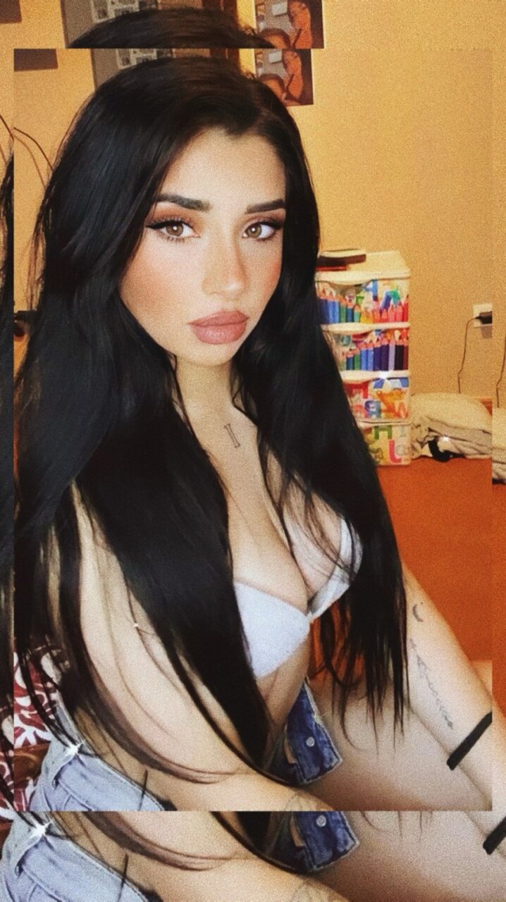 Indiraabaezzz (@indiraabaezzz), OnlyFans creator