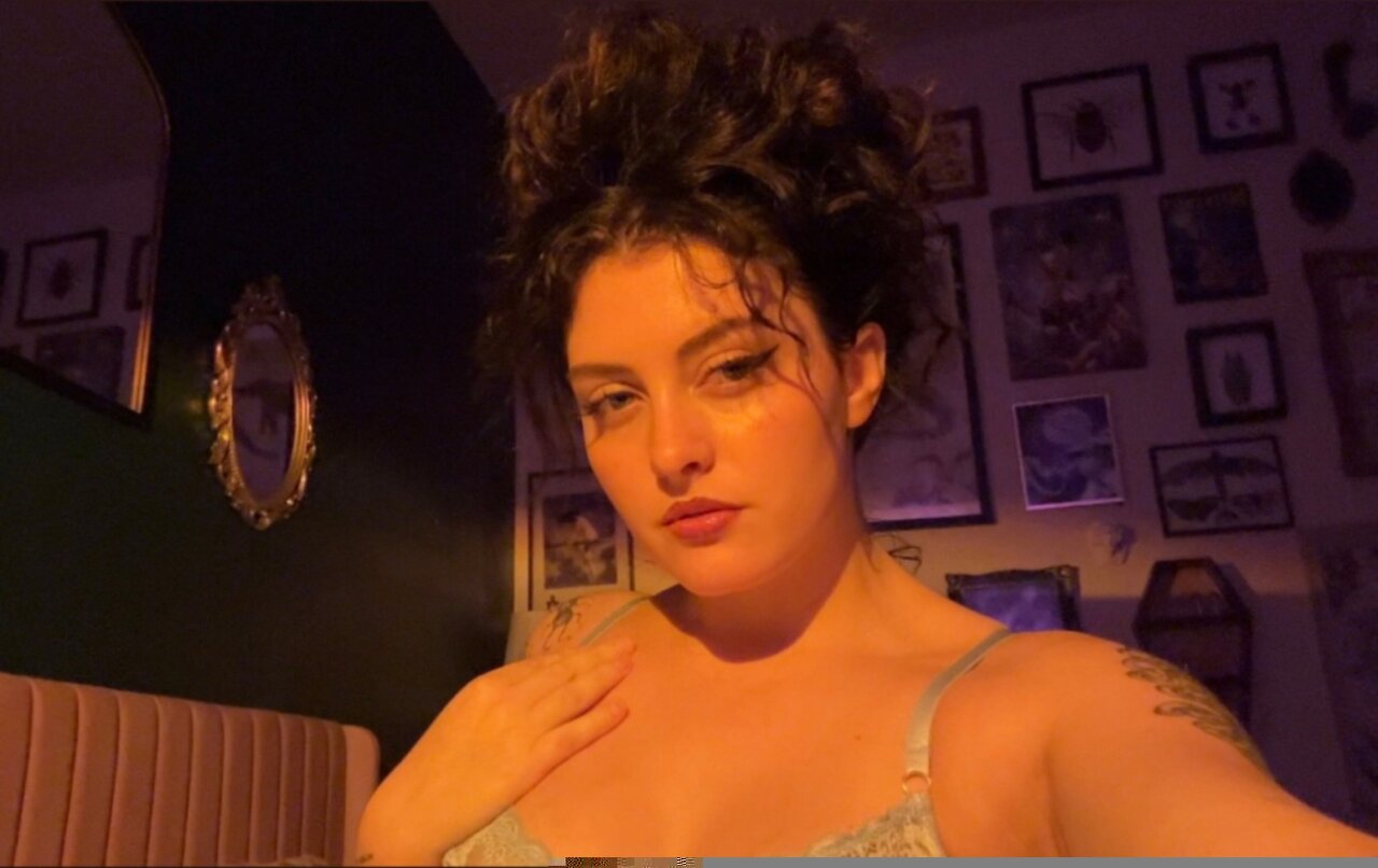 Octavia (@inspireerotics), OnlyFans creator