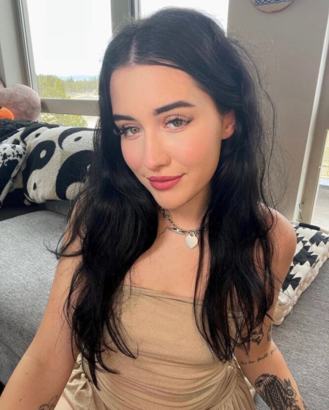 Internetth0tt (@internetth0tt), OnlyFans creator