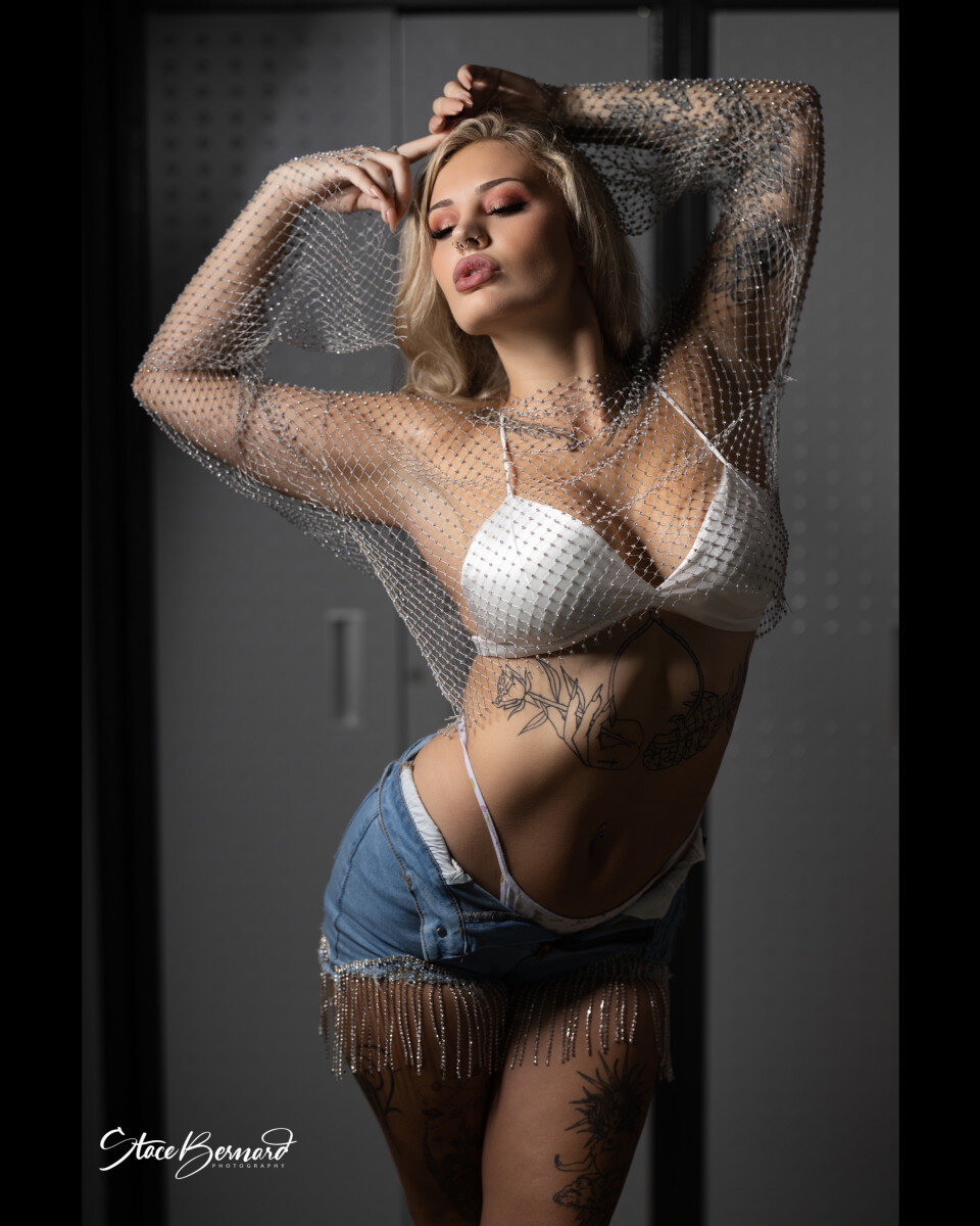 Iris0010 (@iris0010), OnlyFans creator