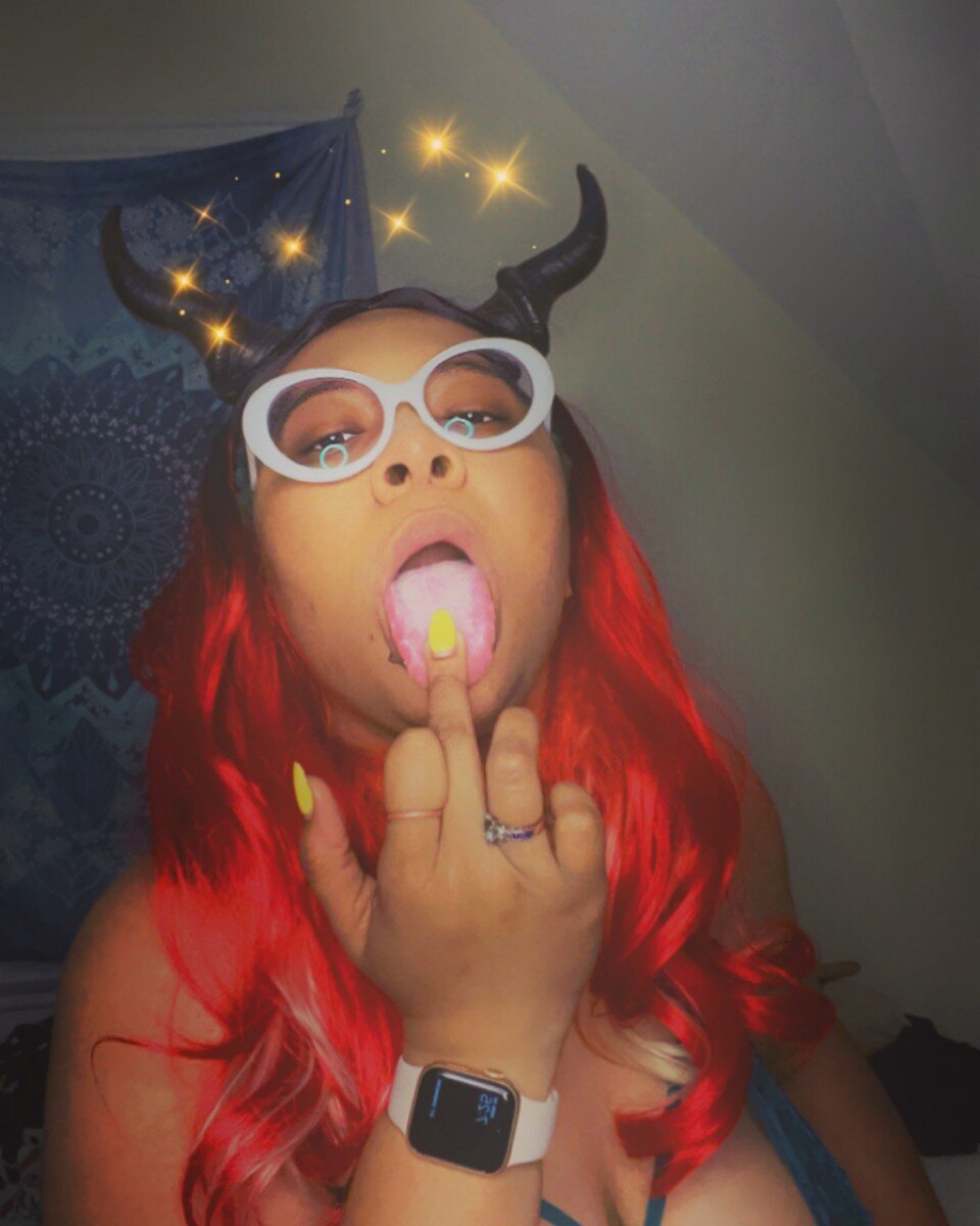 Irisednarivia (@irisednarivia), OnlyFans creator