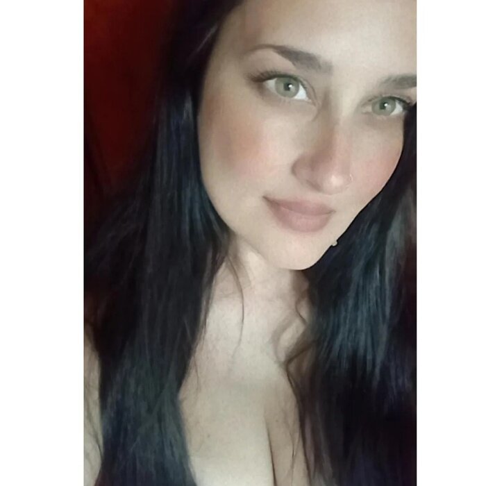 Isa83 (@isa83), OnlyFans creator