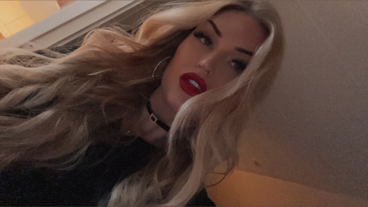 Iscreamqueen (@iscreamqueen), OnlyFans creator
