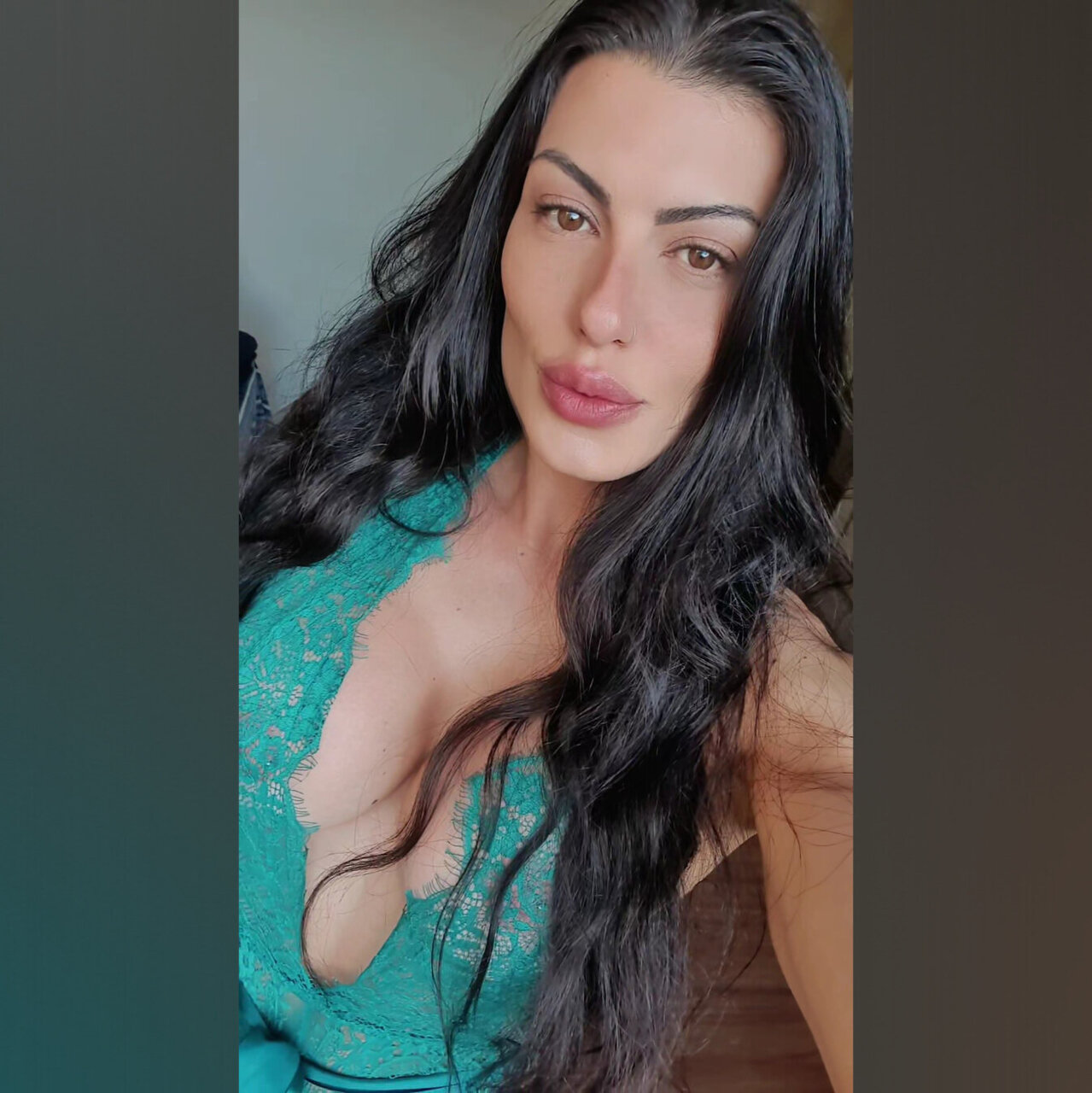 Isemah (@ise_mah), OnlyFans creator