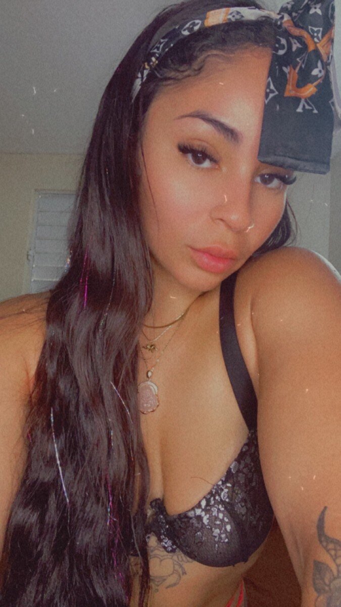 Isulei18 (@isulei18), OnlyFans creator