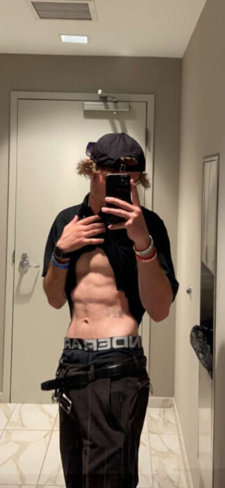Itsjay7 (@its_jay_7), OnlyFans creator