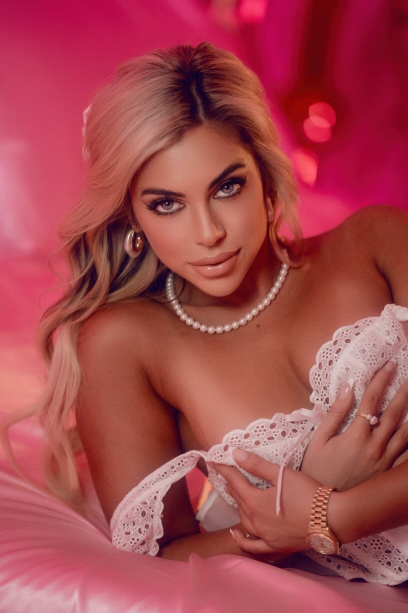 Itsallienicole (@itsallienicole), OnlyFans creator