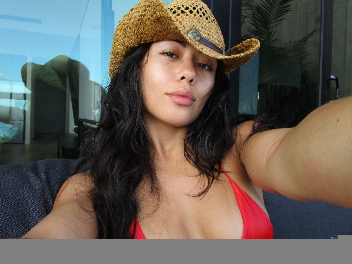 Itsdelia (@itsdelia), OnlyFans creator