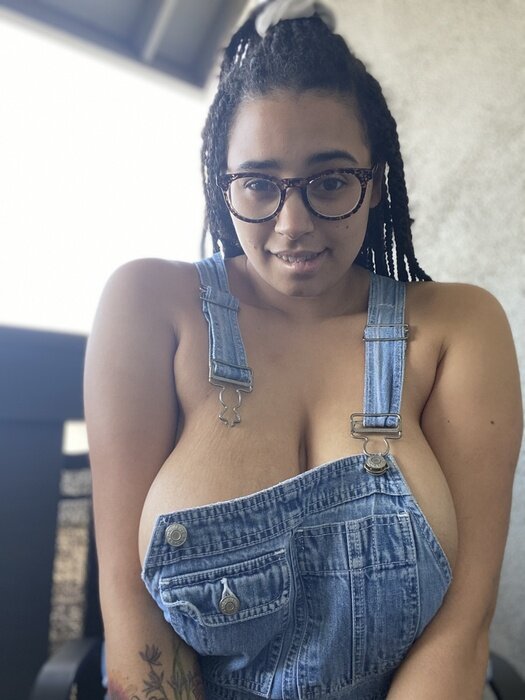 Itsdevine (@itsdevine), OnlyFans creator