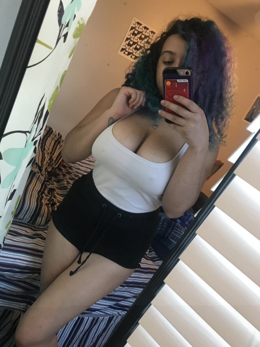 Itselliemay (@itselliemay), OnlyFans creator