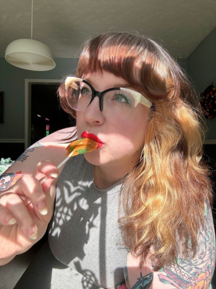 Itshollydaniels (@itshollydaniels), OnlyFans creator