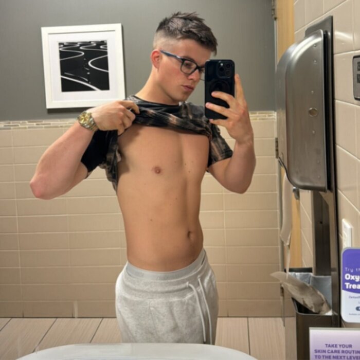 Itsmichaeldoherty (@itsmichaeldoherty), OnlyFans creator