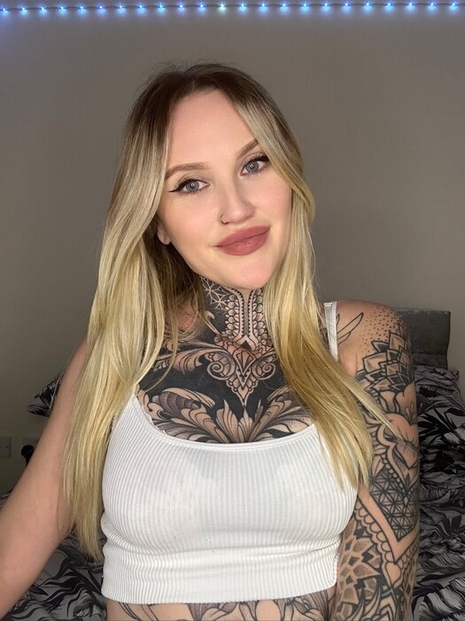 Itsparismay (@itsparismay), OnlyFans creator