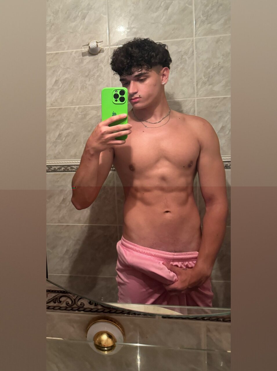 Ivannrodriiguez (@ivannrodriiguez), OnlyFans creator